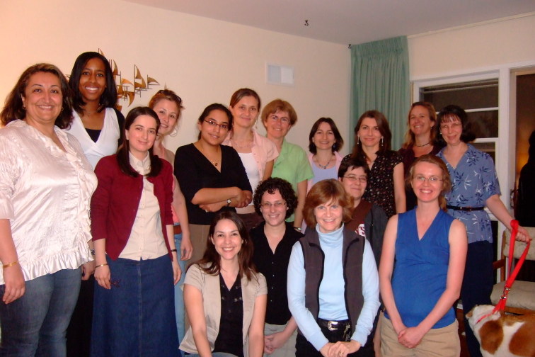 Photo of 2007 potluck attendees