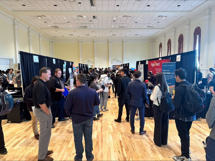 Descriptive image for UMD Computer Science Majors Participate in the Career and Internship Fair