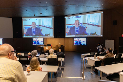 CMNS Dean Amitabh Varshney Addresses The Audience